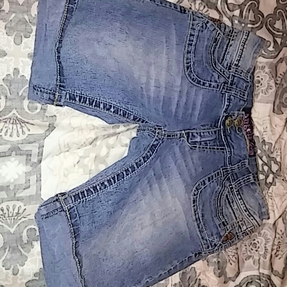Angels size 7 jean shorts